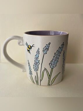 Spectrum Designz “Lavender Bee”  Ceramic Coffee Mug Cup 21 Oz